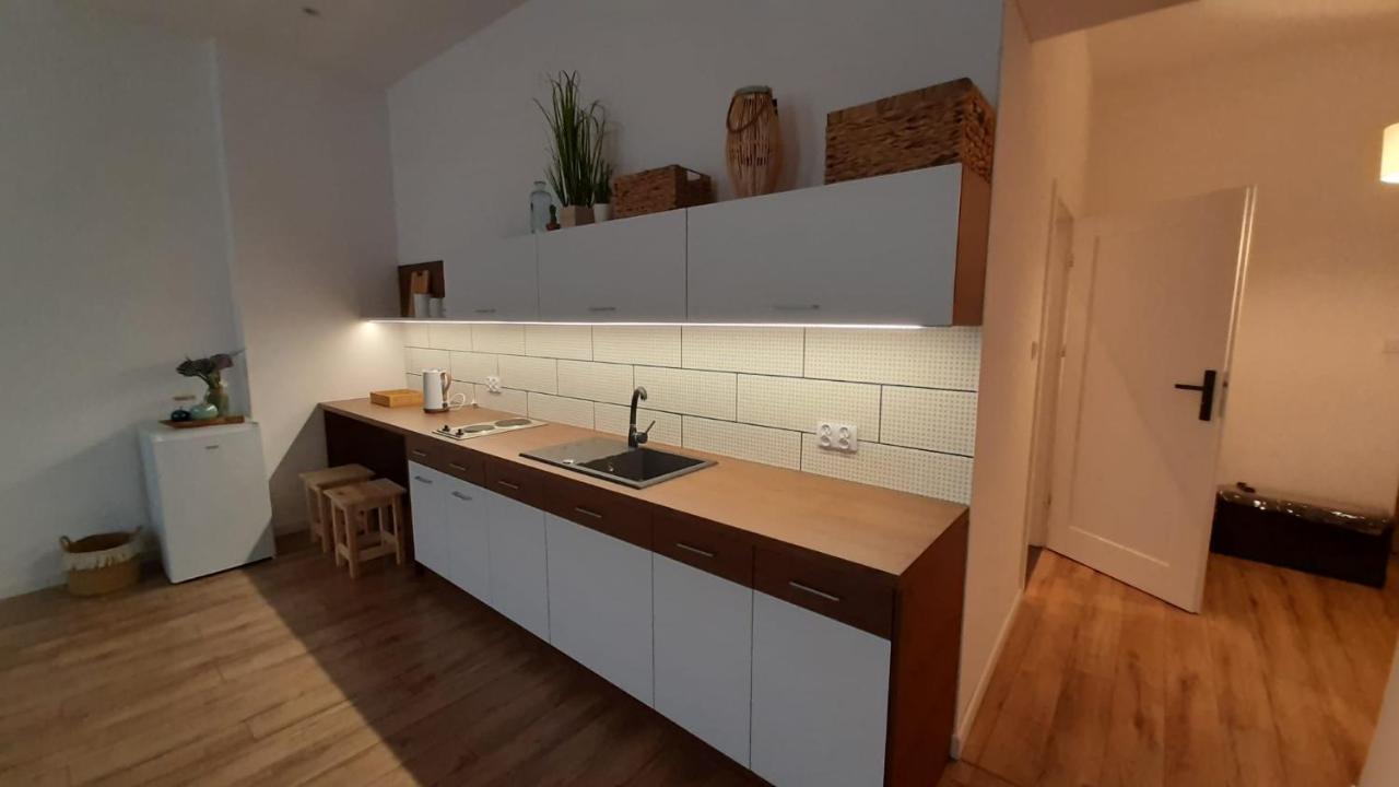 Apartamenty Jednosci 46 Wroclaw Exterior photo