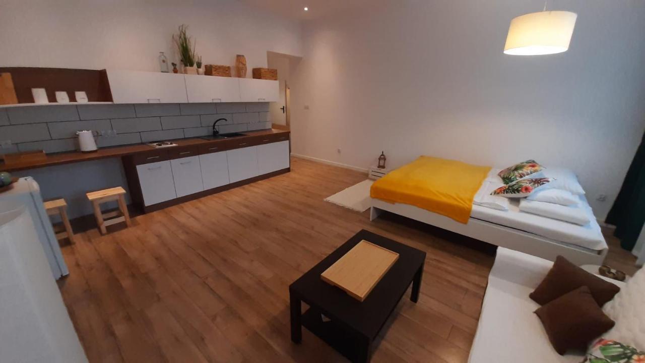 Apartamenty Jednosci 46 Wroclaw Exterior photo