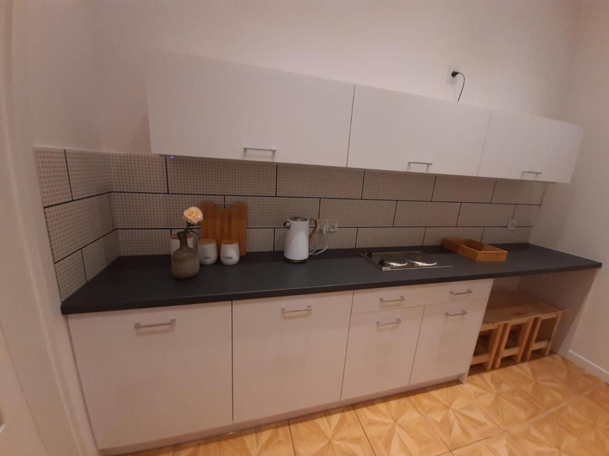 Apartamenty Jednosci 46 Wroclaw Exterior photo